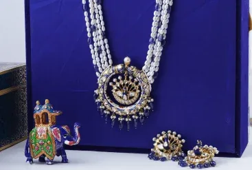 Jadau Pendant Set