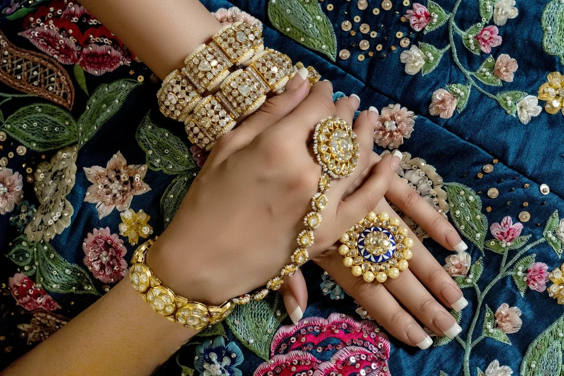 Parampara Pearl Kada & Haath Phool