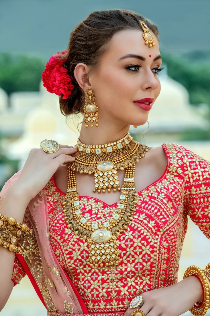 Model wearing jewellery from the JKJ Pratha collection