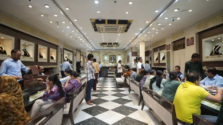JKJ Jewellers Mansarovar showroom, photo 4